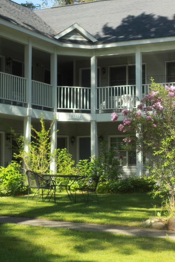 The M-22 Inn Glen Arbor Buitenkant foto