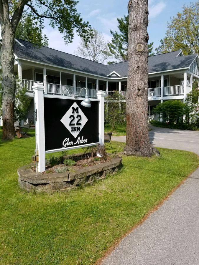 The M-22 Inn Glen Arbor Buitenkant foto